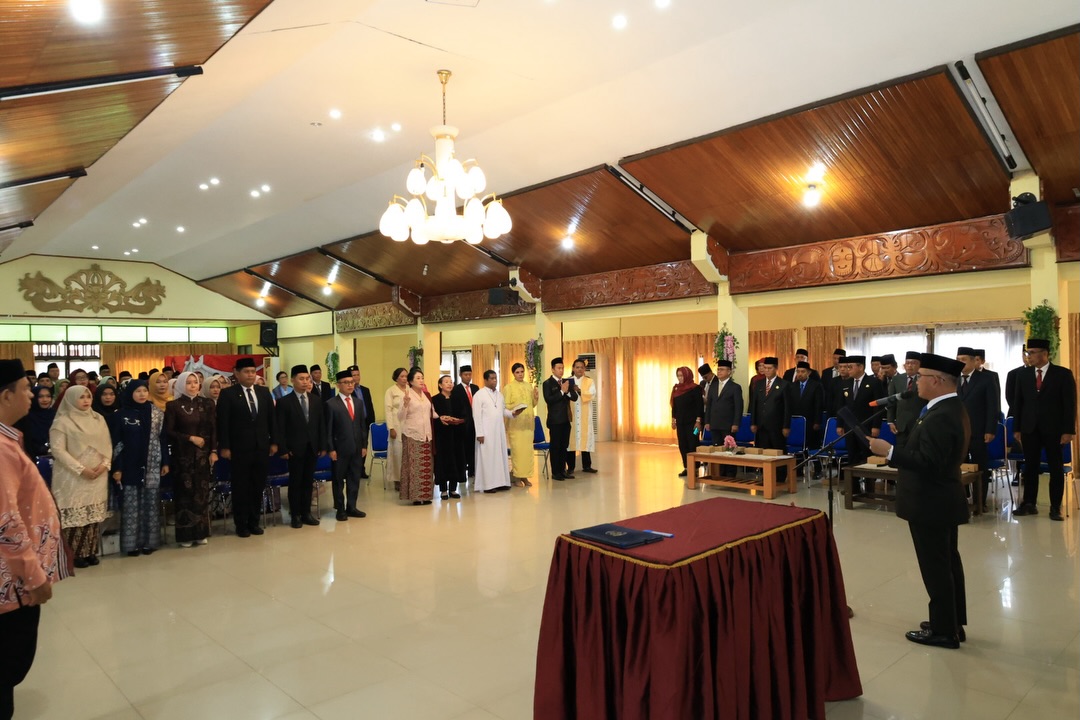 Pelantikan dan Pengambilan Sumpah Jabatan Administrator, Jabatan Pengawas dan Kepala Sekolah Di Lingkungan Pemerintah Kota Tarakan